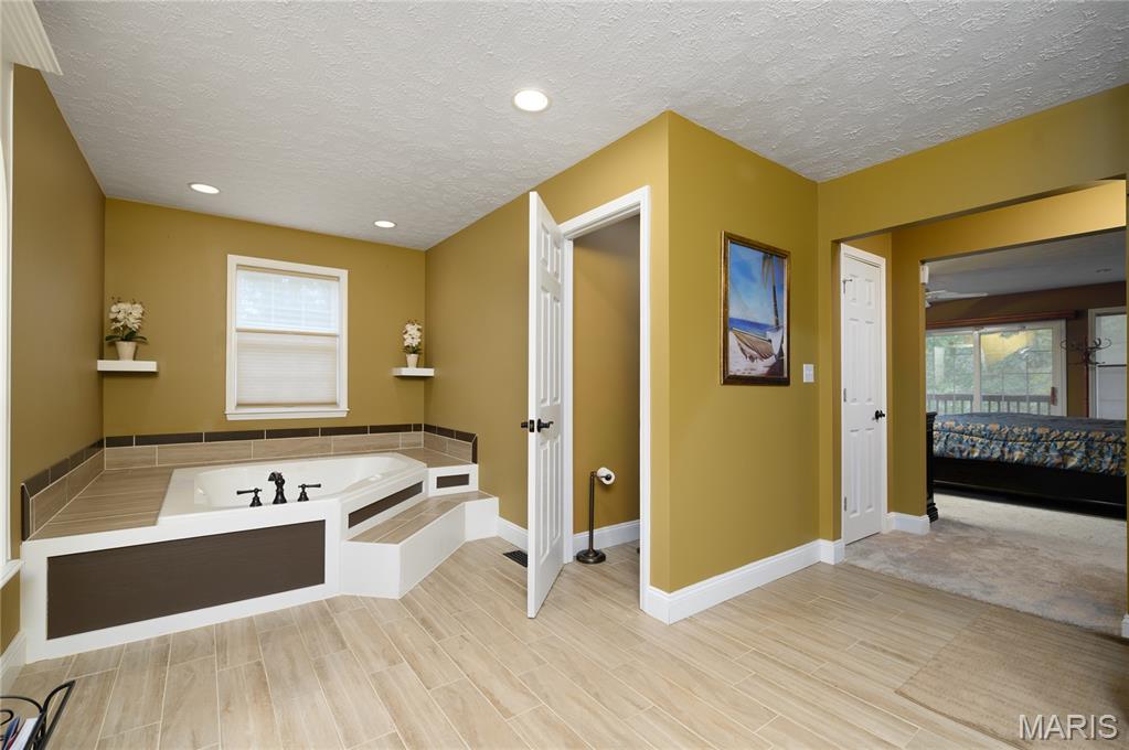 Red Oak Country Estates - Residential
