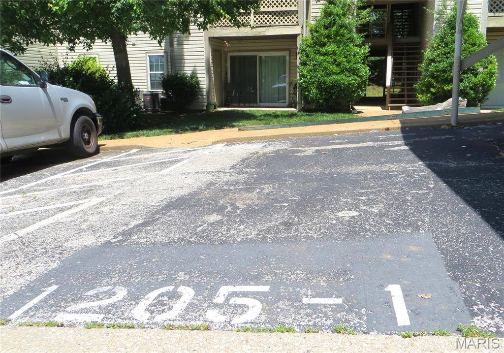 Cross Creek Condo Ph One Area - Residential