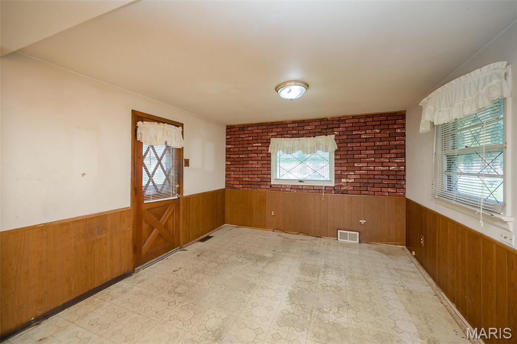 Belle Crest 3 - Residential