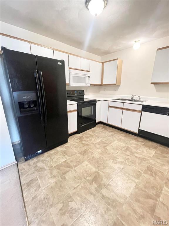 PINETREE ESTATES - Residential Lease