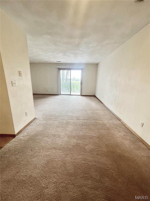 PINETREE ESTATES - Residential Lease