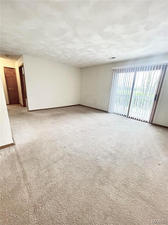 PINETREE ESTATES - Residential Lease