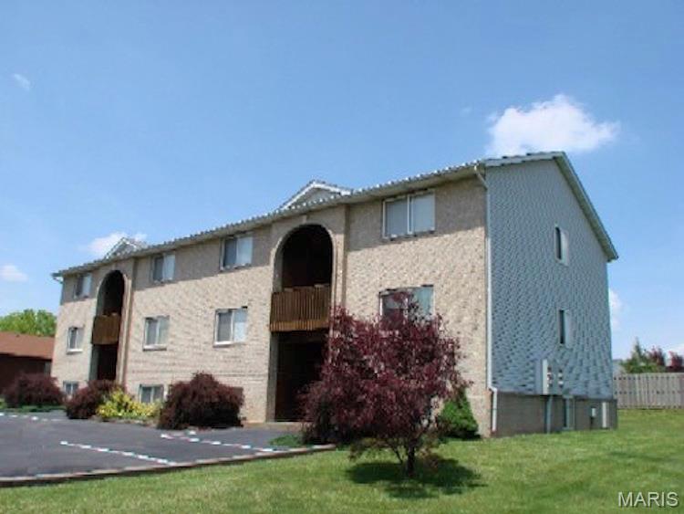 PINETREE ESTATES - Residential Lease