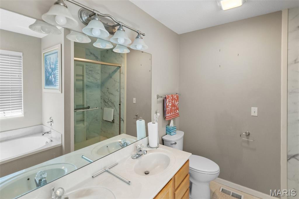 Lakes/Elmwood - Residential