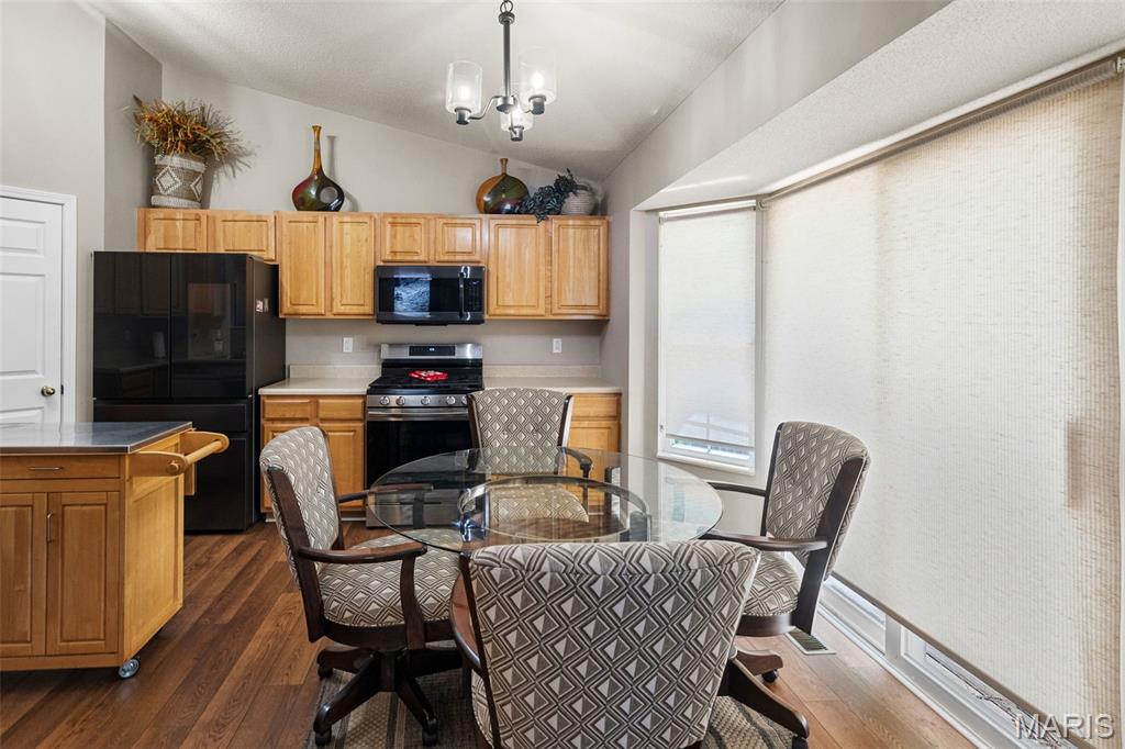 Lakes/Elmwood - Residential