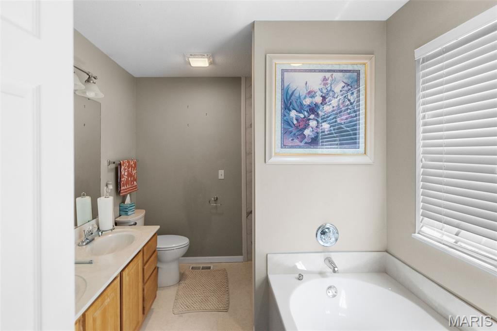 Lakes/Elmwood - Residential