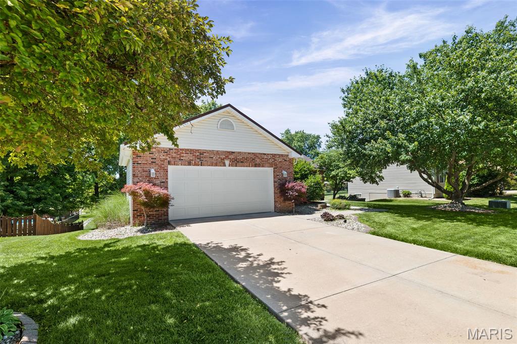 Lakes/Elmwood - Residential