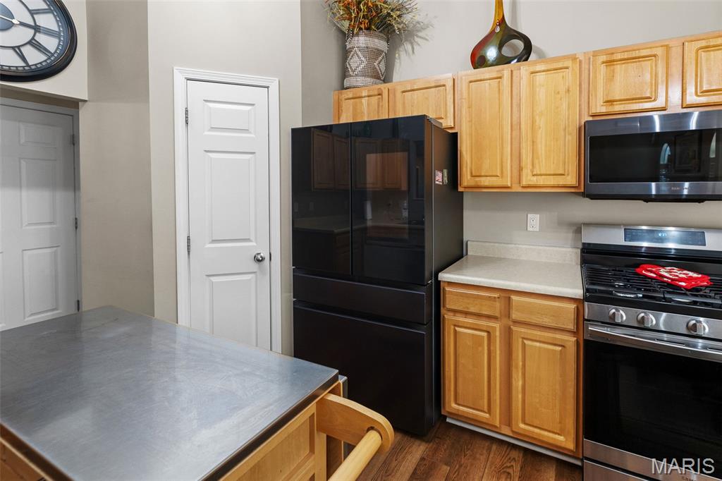 Lakes/Elmwood - Residential