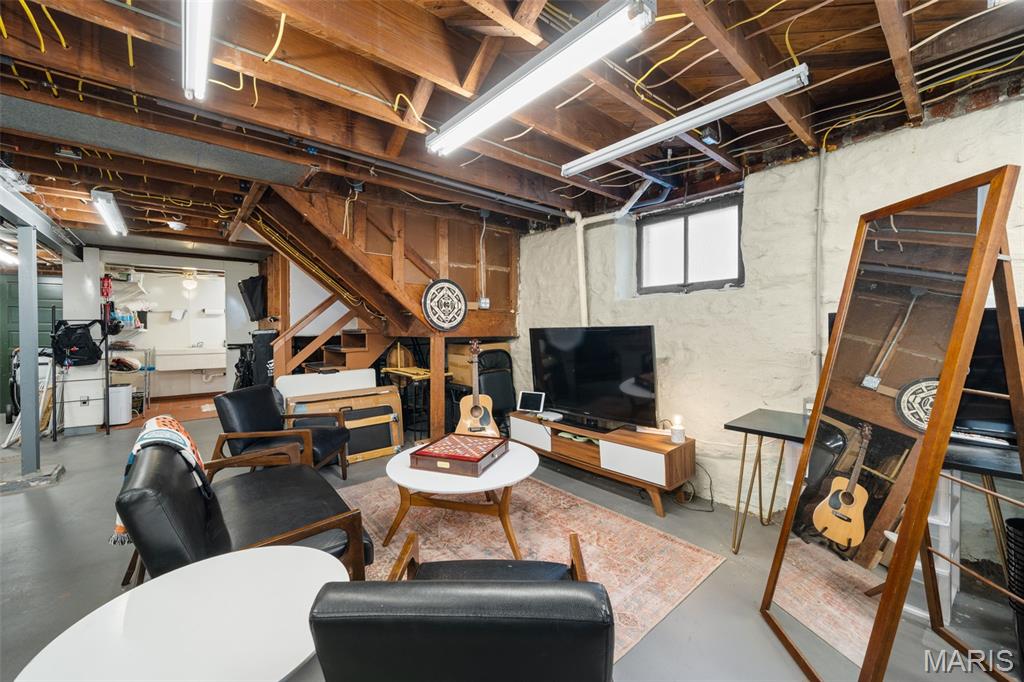 Toenges Add - Residential