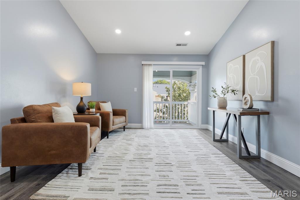 Victoria Crossing Two At The - Residential