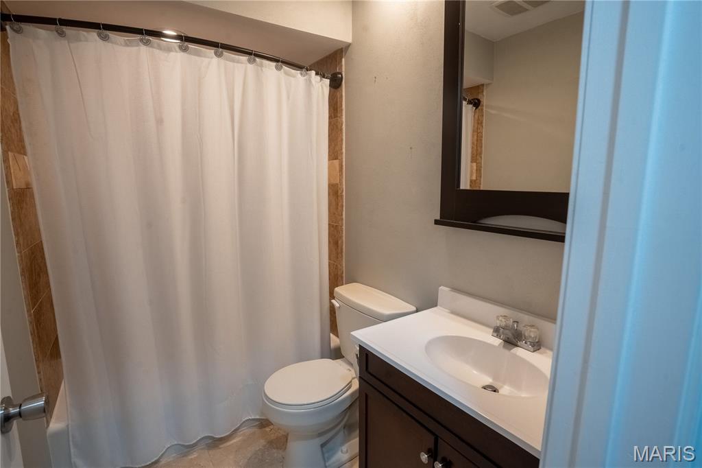Coach Light Village 1 Amd - Residential