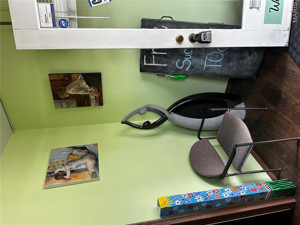 Trenton Original Town - Commercial Sale