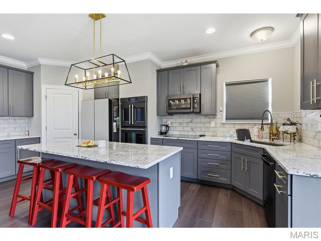 Fox Creek - Residential