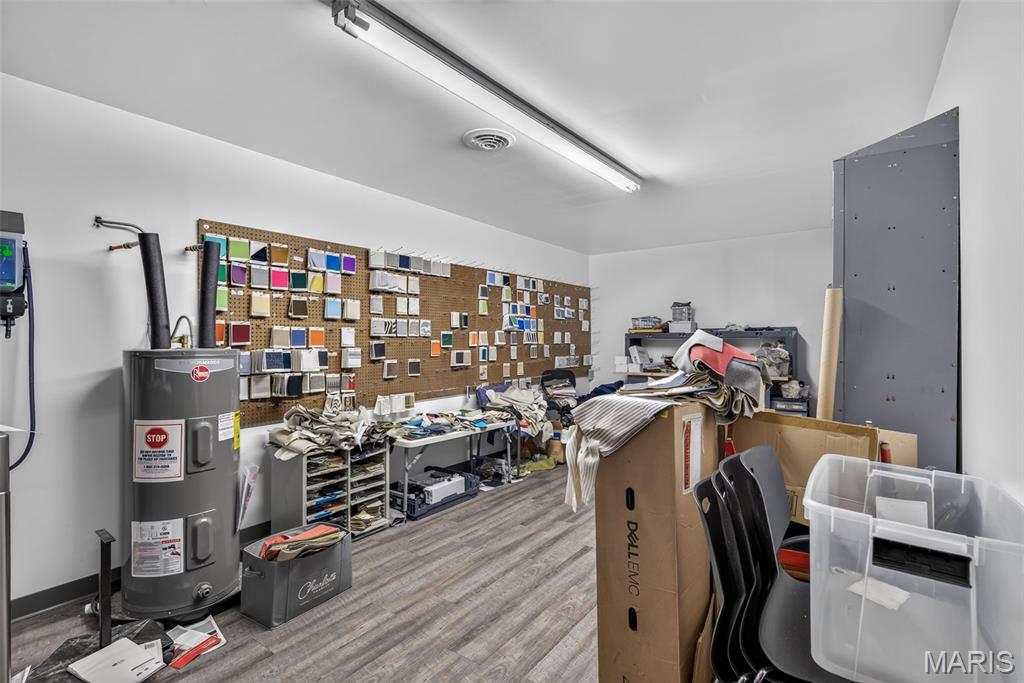 Old Town - Commercial Sale