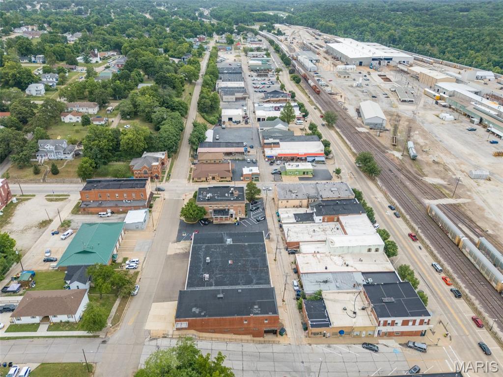 Old Town - Commercial Sale