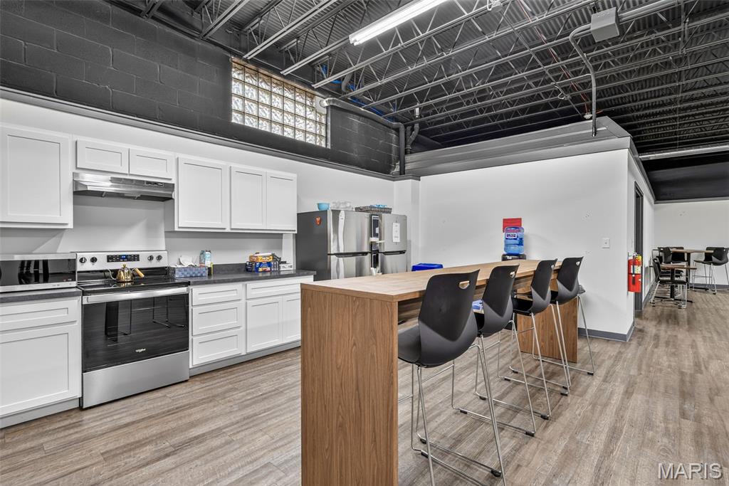 Old Town - Commercial Sale