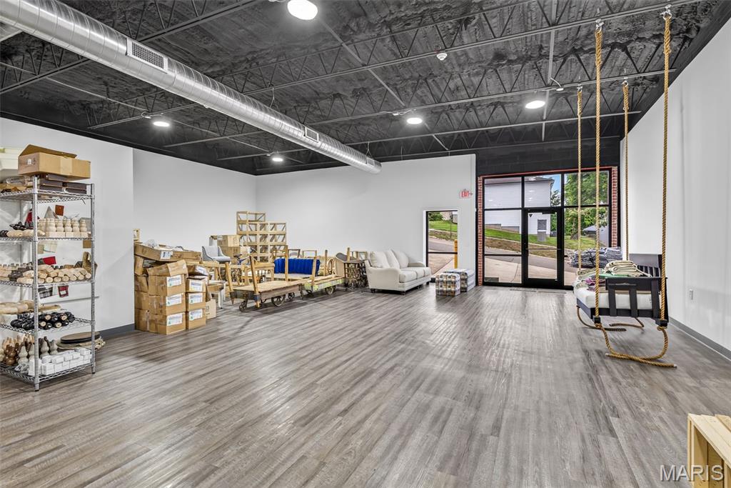 Old Town - Commercial Sale