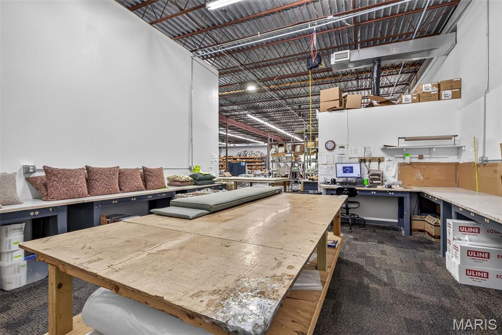 Old Town - Commercial Sale