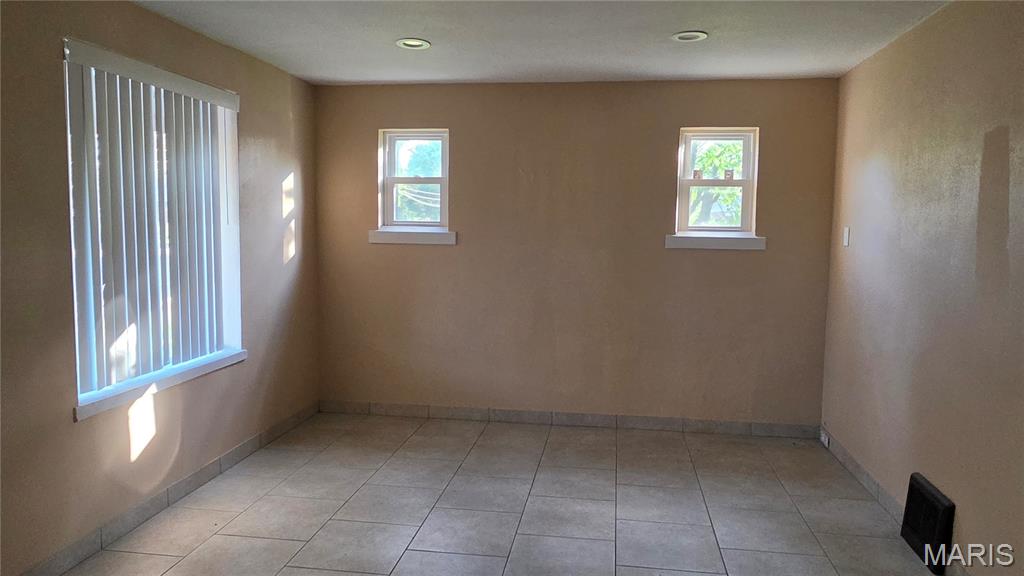 Carondelet Commons - Commercial Sale