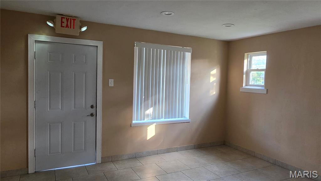Carondelet Commons - Commercial Sale