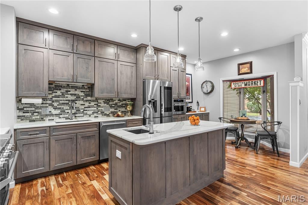 Field Pointe Condomnium Twelve - Residential