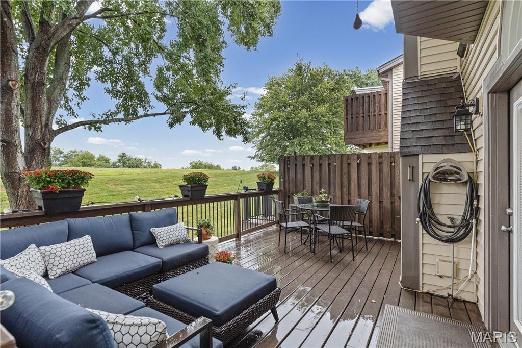 Field Pointe Condomnium Twelve - Residential