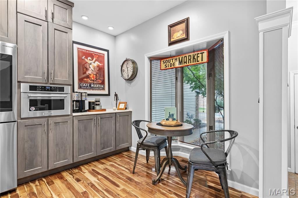 Field Pointe Condomnium Twelve - Residential