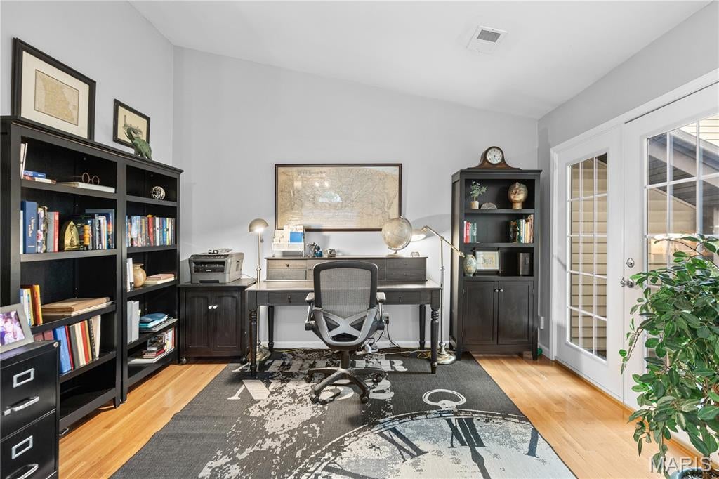Field Pointe Condomnium Twelve - Residential