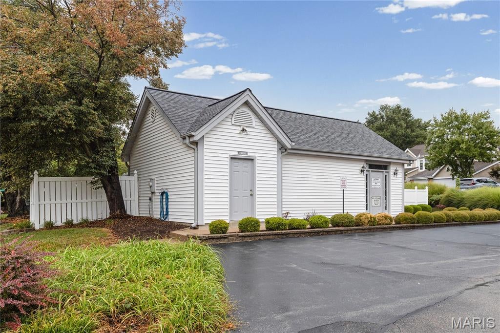 Field Pointe Condomnium Twelve - Residential