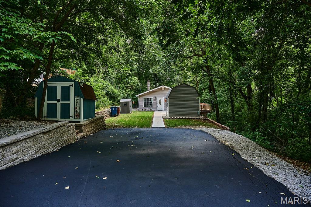 NOT IN A SUBDIVISION - Residential