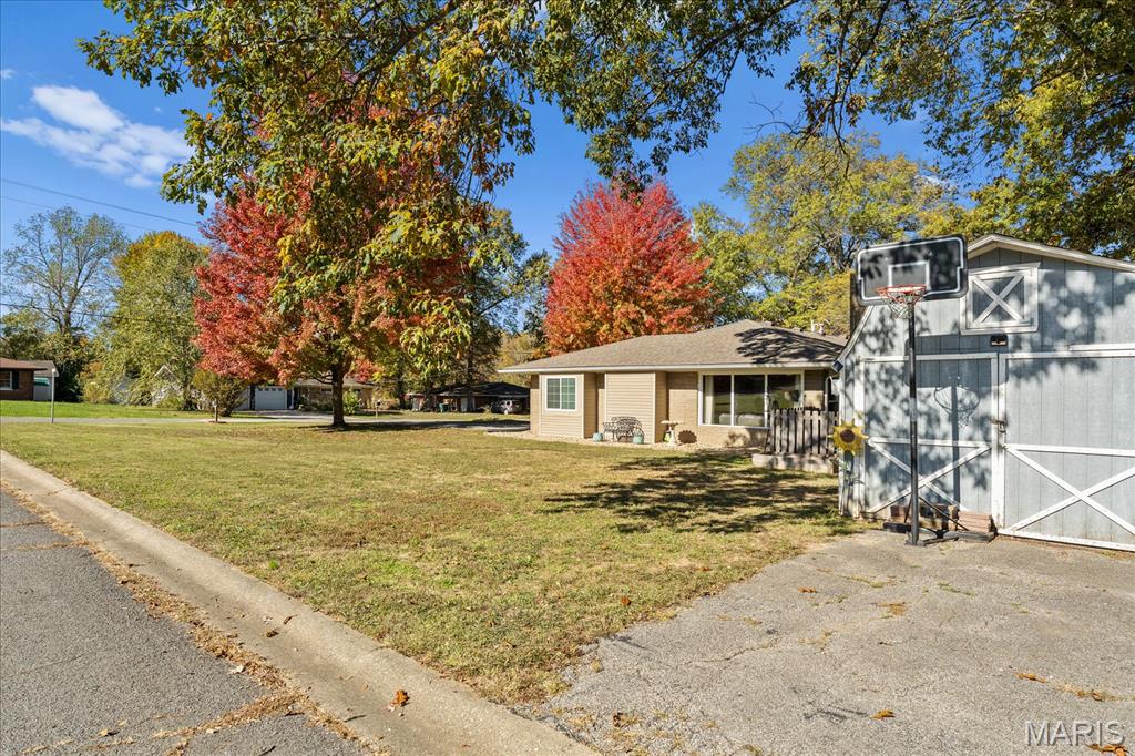 Sulphur Spgs Woods - Residential
