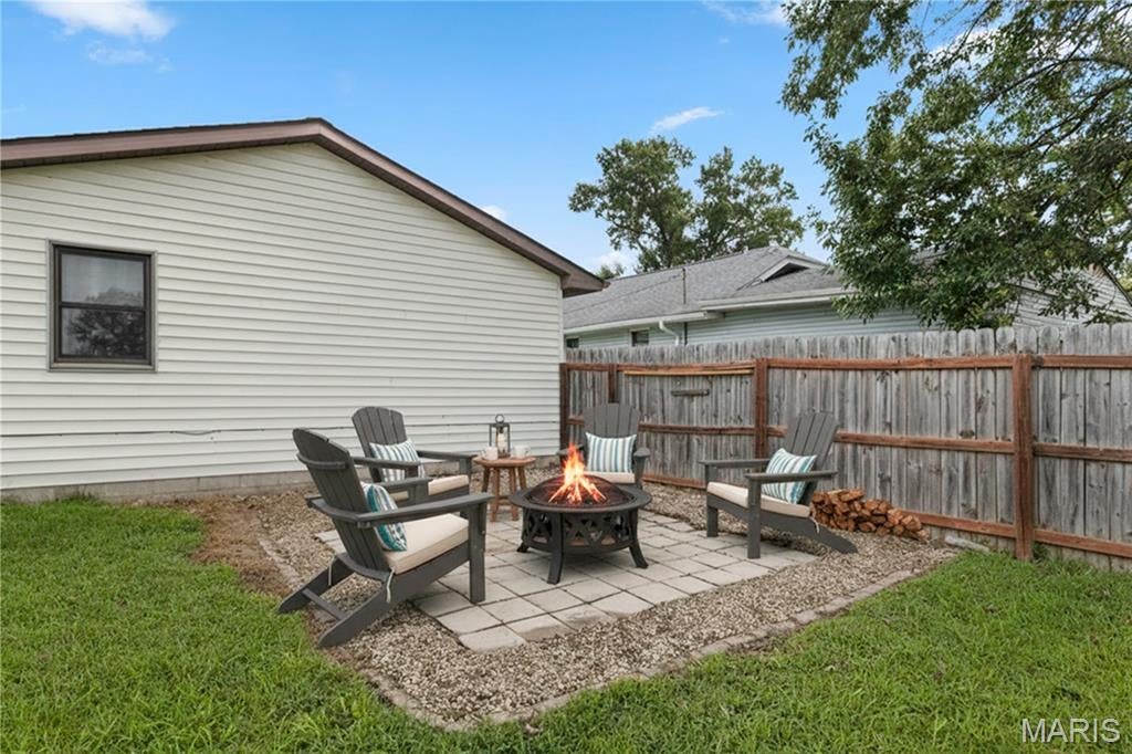 Pontoon Place - Residential