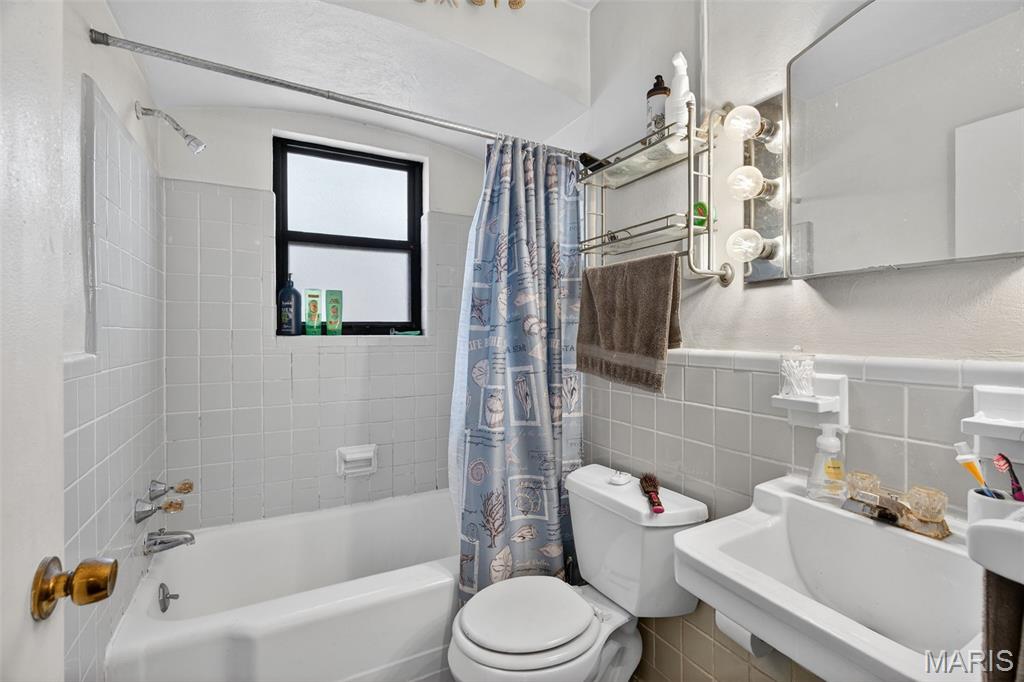 Pasadena Webster - Residential Income