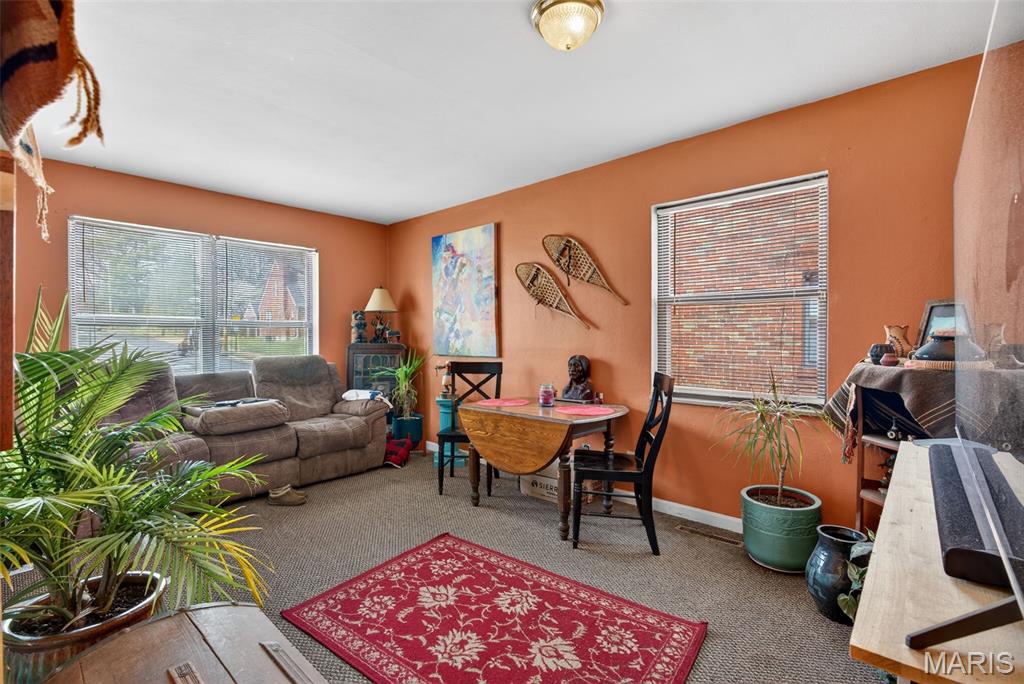 Pasadena Webster - Residential Income