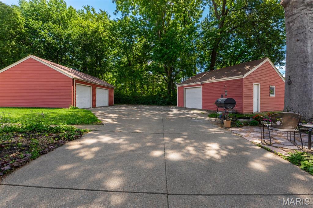 Pasadena Webster - Residential Income