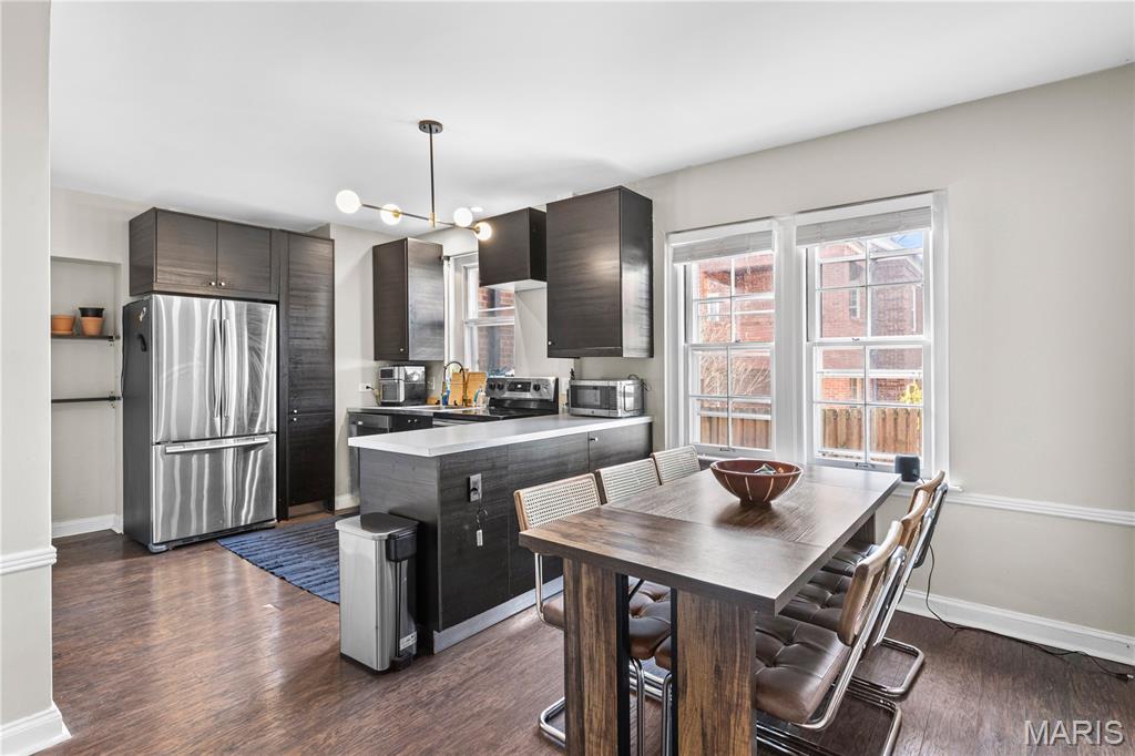 Davis Place Condo - Residential