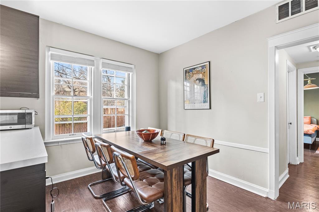 Davis Place Condo - Residential