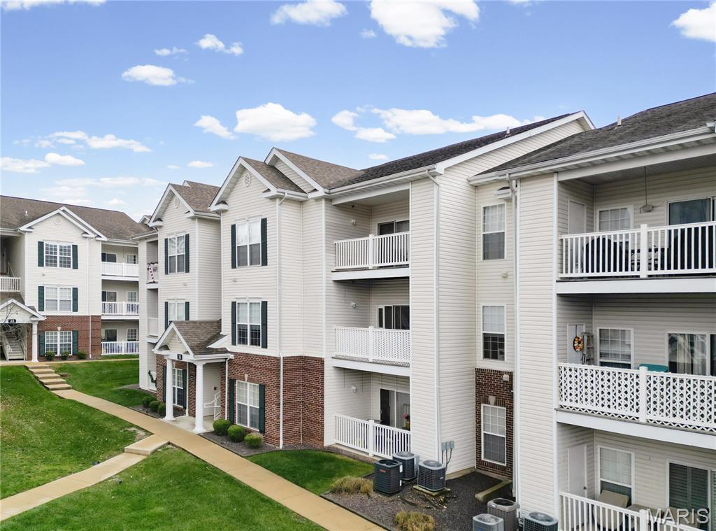 Welcome home to this beautifully maintained 2-bedroom, 2-bath condo in the heart of South County! Perfectly located near shopping, dining, and major conveniences, this community also offers fantastic amenities including a fitness center, clubhouse, and pool — all at a price positioned to sell quickly. Step inside to an inviting open floor plan with in-unit main floor laundry and a spacious kitchen that makes entertaining effortless. The split-bedroom layout provides ideal privacy, with each bedroom featuring its own full bathroom and walk-in closet. Enjoy peaceful evenings or your morning coffee on your private covered balcony, with additional outdoor storage for all your extras. Love to get outside? Take a relaxing stroll through the quiet, well-kept community. This one checks all the boxes — convenience, comfort, and value. Schedule your showing today before it’s gone for the holidays!