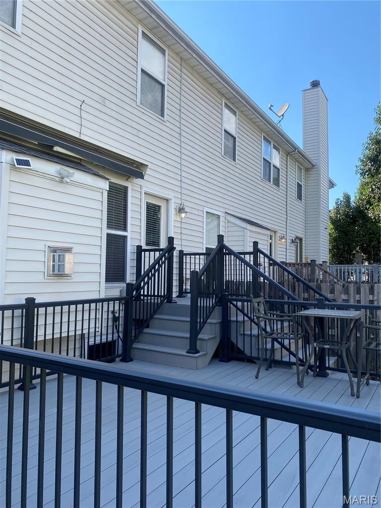 400 North Sarah Street - Residential