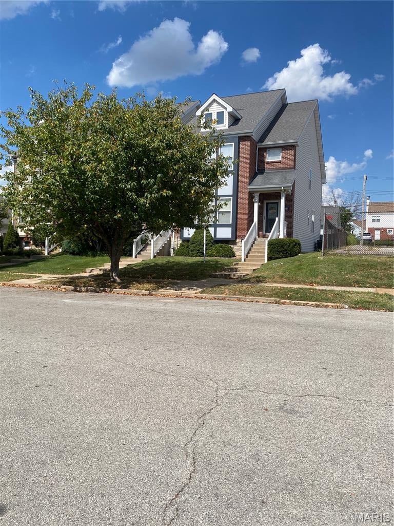 400 North Sarah Street - Residential