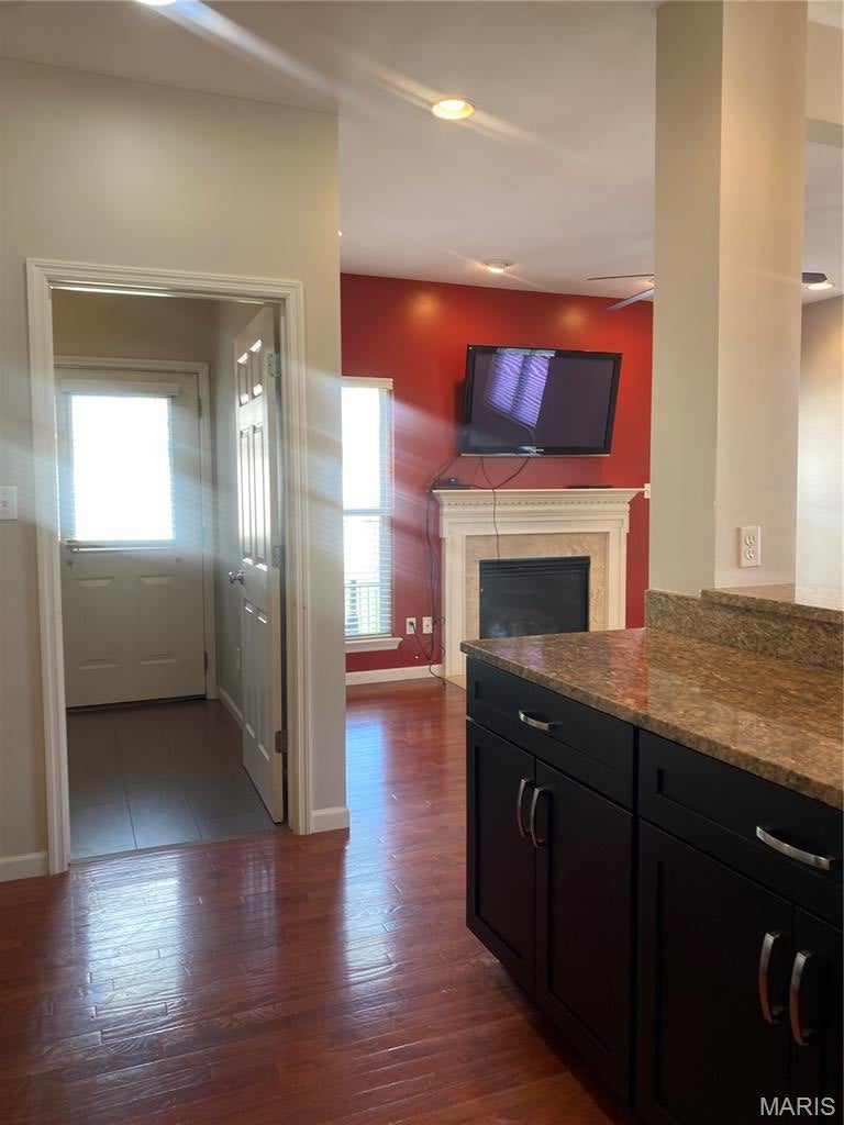400 North Sarah Street - Residential