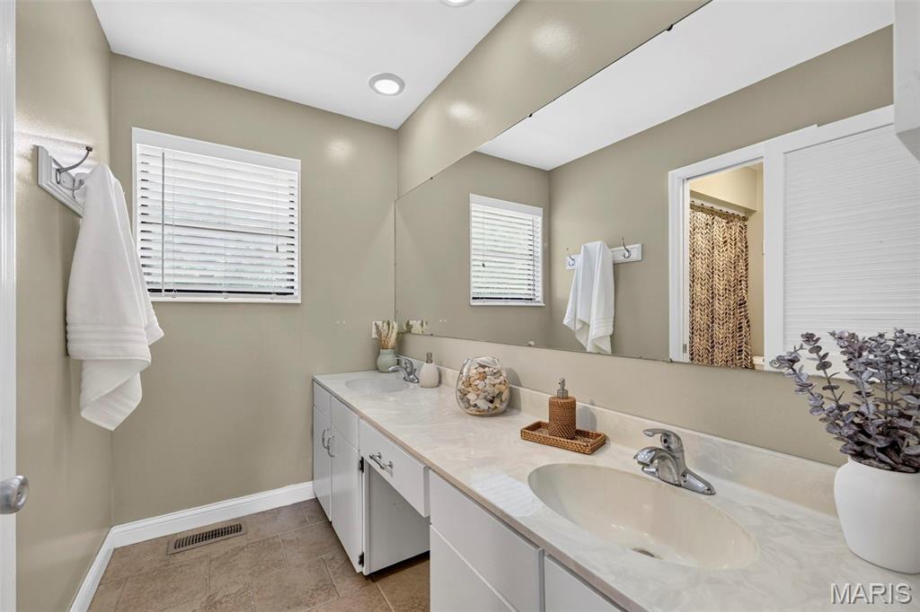 Woodcliff Ac - Residential