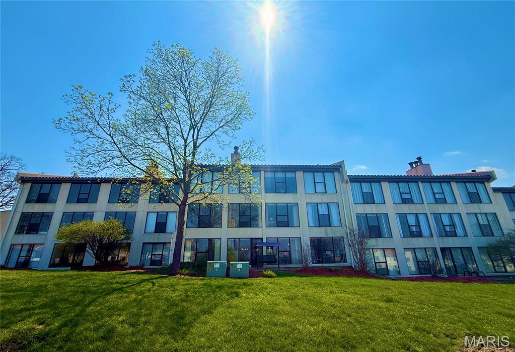 Wake up to shimmering LAKE VIEWS and sunlight pouring through stunning floor-to-ceiling windows in the expansive living room, master suite, and second bedroom. This beautifully designed condo offers an OPEN LAYOUT perfect for hosting friends at the breakfast bar while drinks flow from the wet bar, and laughter carries into the evening.
The spacious master retreat features a spa-like his-and-hers bathroom with a JETTED TUB, creating the perfect place to unwind after a long day on the lake.
Rain or shine, relax with access to both INDOOR AND OUTDOOR POOLS, also enjoy the convenience of covered, assigned parking and a large laundry room that makes everyday living effortless. Whether you’re seeking a weekend escape or a full-time lakeside lifestyle, this condo is built for making memories…. morning coffee with a view, and evenings filled with comfort and relaxation. Come see this property for yourself!