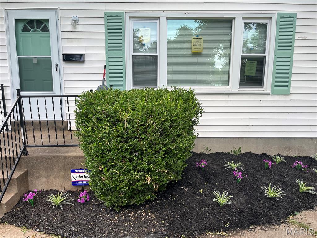 West Walnut Manor - Residential