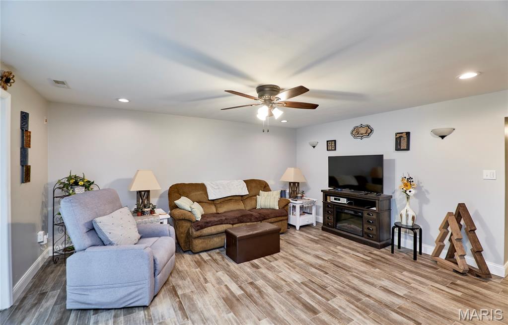 Peine Lake Estate #1 - Residential