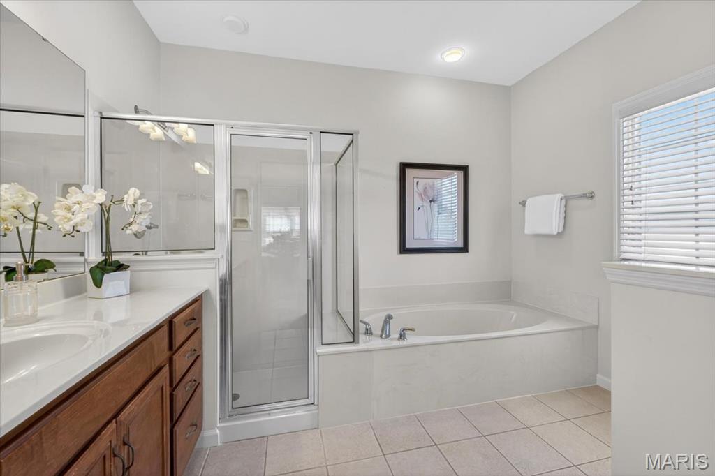 Villas At Worthington A Condo - Residential