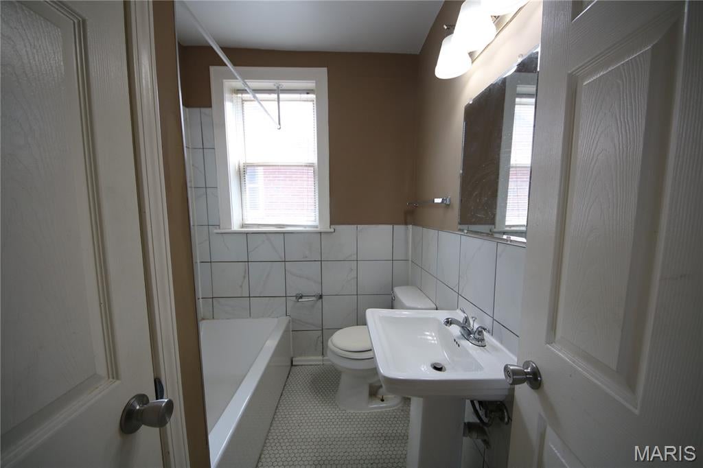 Arsenal-Watson Park - Residential Income