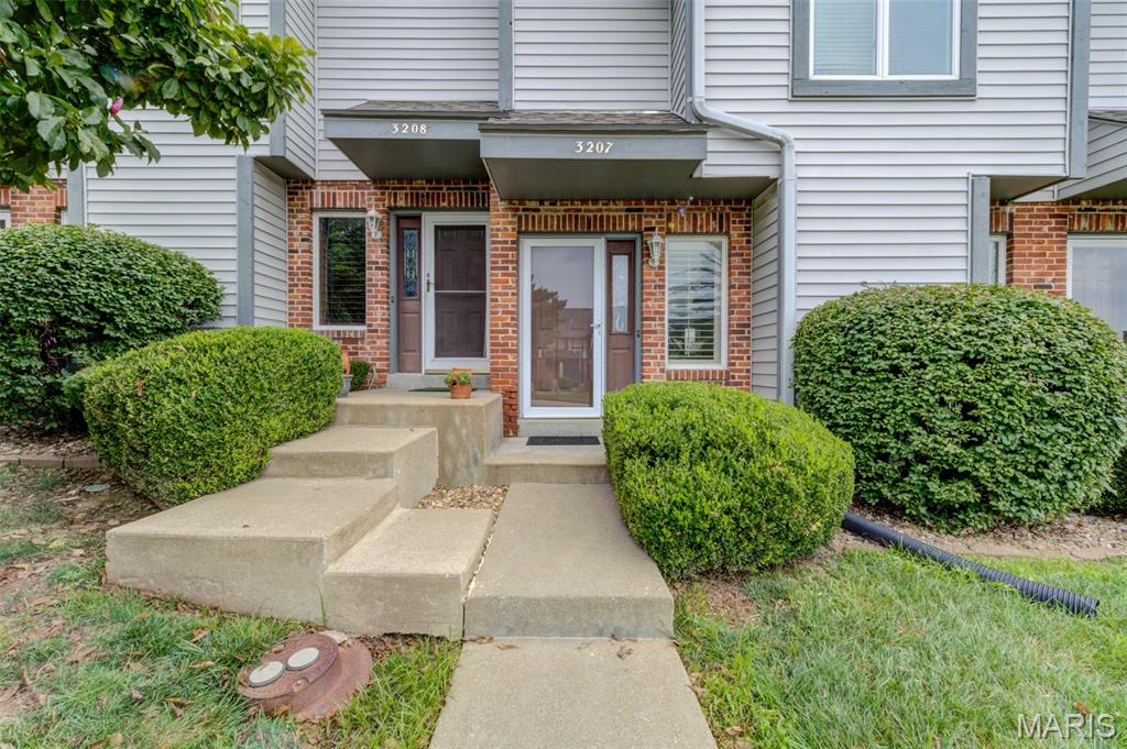 Sherman Meadows Twnhms - Residential