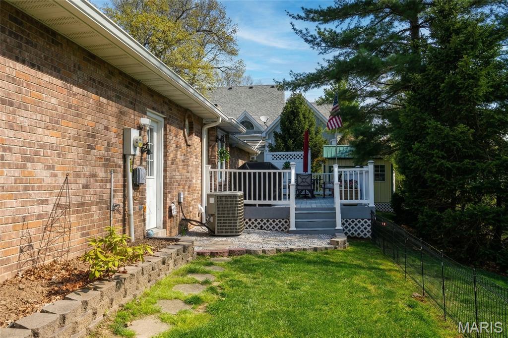 Woodsview Manor - Residential