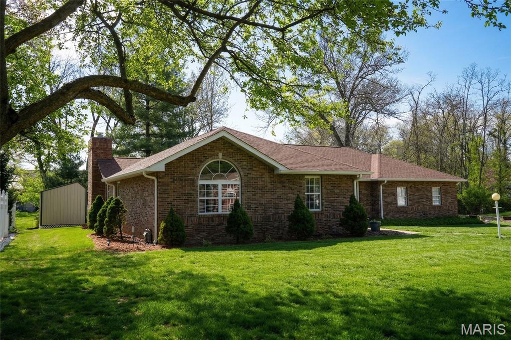 Woodsview Manor - Residential